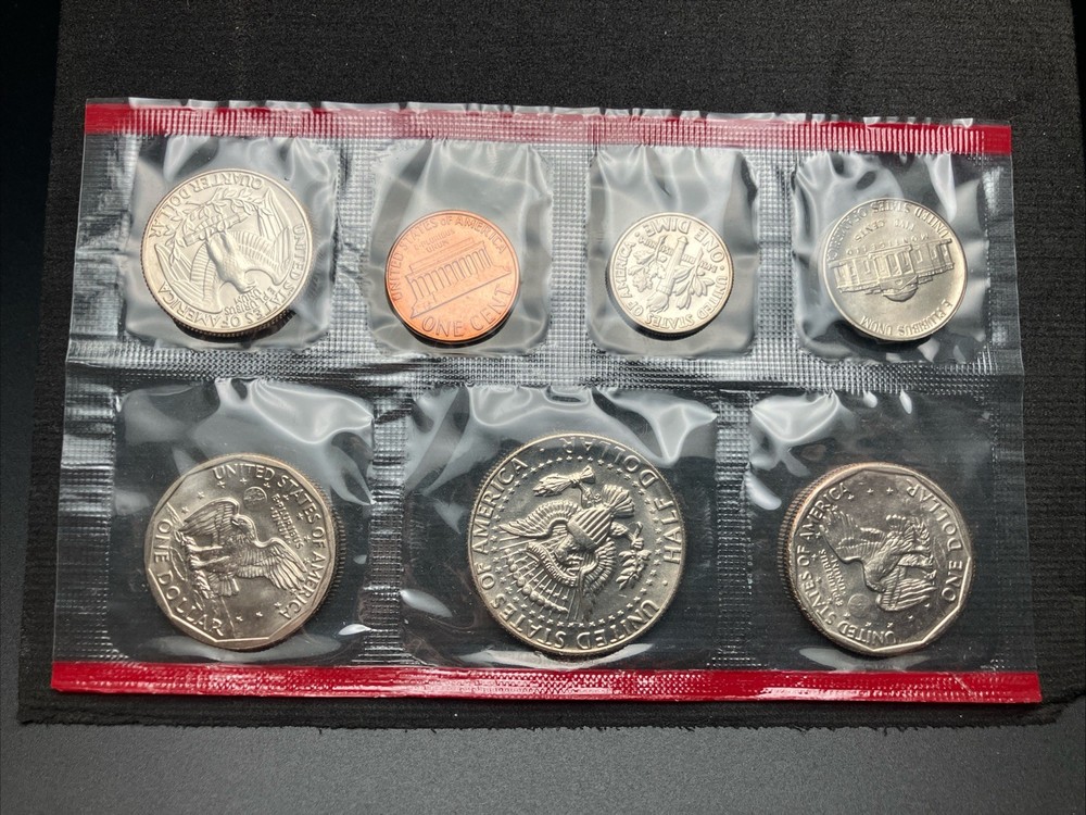 1981 Uncirculated Coin Set US Mint with Original Envelope