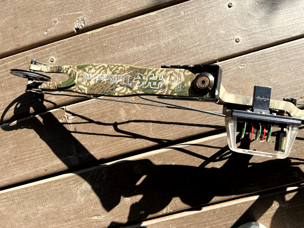 PSE Thunderbolt Compound Bow PSE Sights Quik Tune By Nap Rest Archery