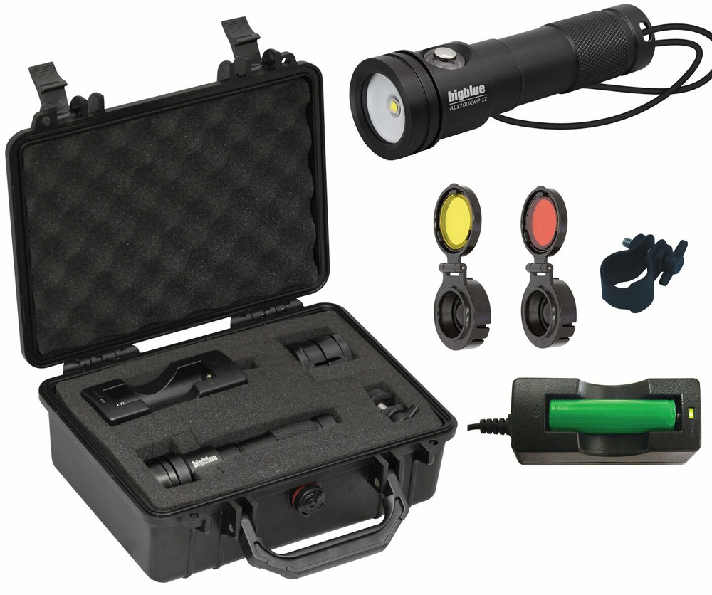 BigBlue PC-AL1300XWP Extra Wide Beam Dive Light w/Hard Case