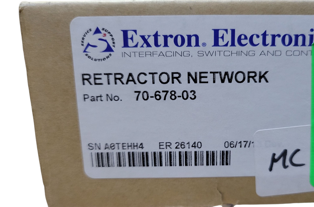 NEW Extron Electronics Cable Retractable Network System (70-678-03)