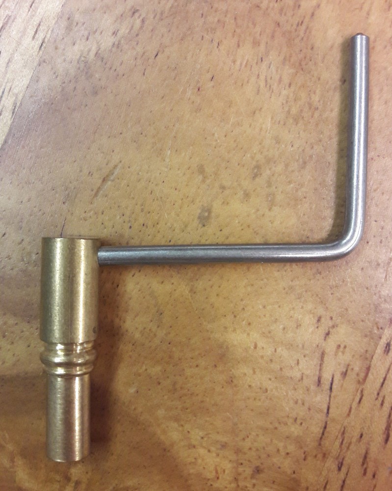 CLOCK CRANK KEY SIZE 7