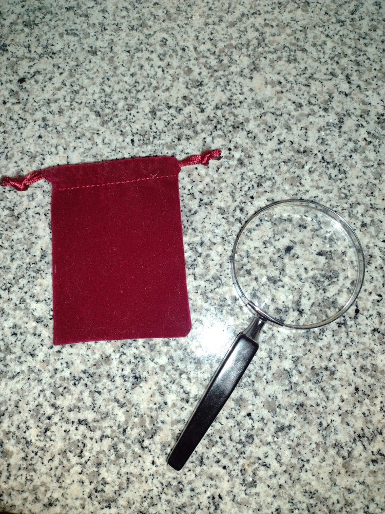 Magnifying Glass & Bag. 2 Styles Available. READ DESCRIPTION.