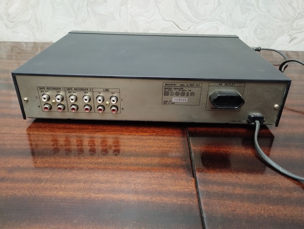 Sony SEQ-910 Graphic Equalizer / 9 Band Spectrum Analyzer