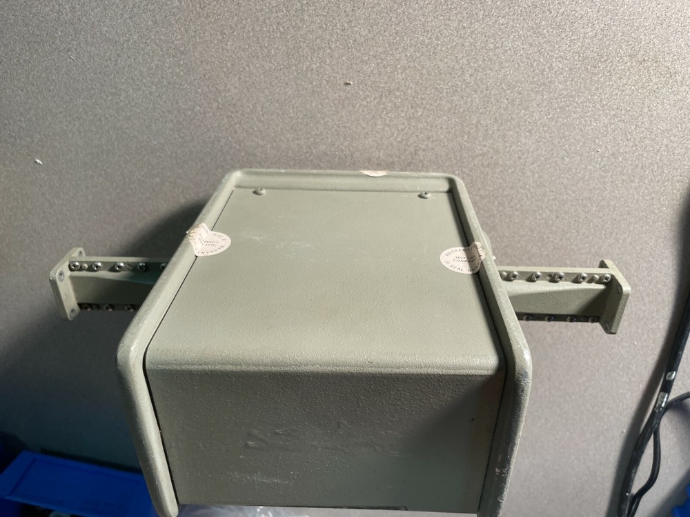 HP AGILENT VARIABLE ATTENUATOR MODEL P382A 12-18GHz