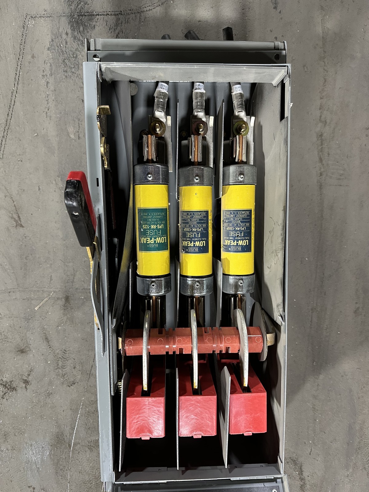 Square D QMB-364 Panelboard Switch with Fuses 200 Amps 3 Pole 600 VAC QMB364W