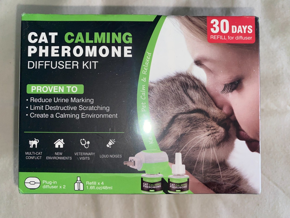 CAT Calming PHEROMONE Diffuser Kit NEW 2 Plug-Ins, 4 Refills