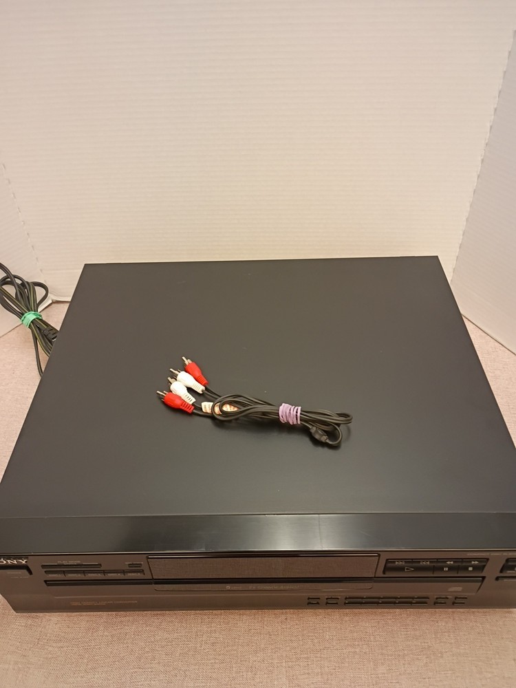 Sony CDP-C265 Compact Disc Player TESTED