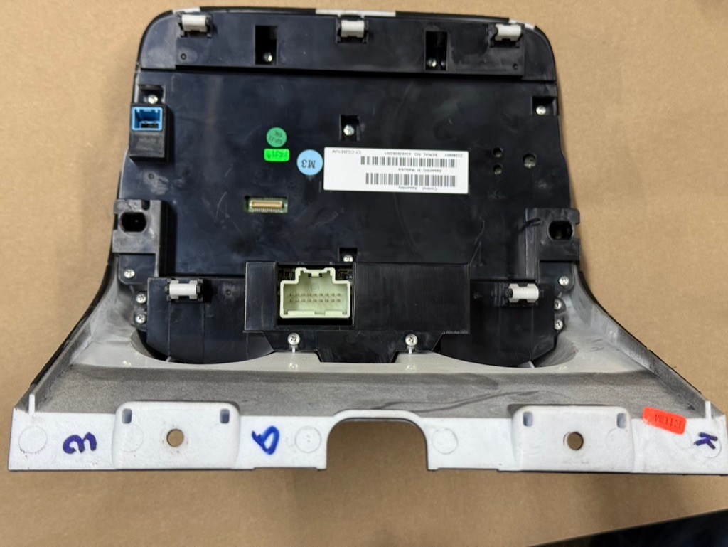 2015 Chevrolet Camaro SS MyLink Premium Radio Face Plate GM - OEM