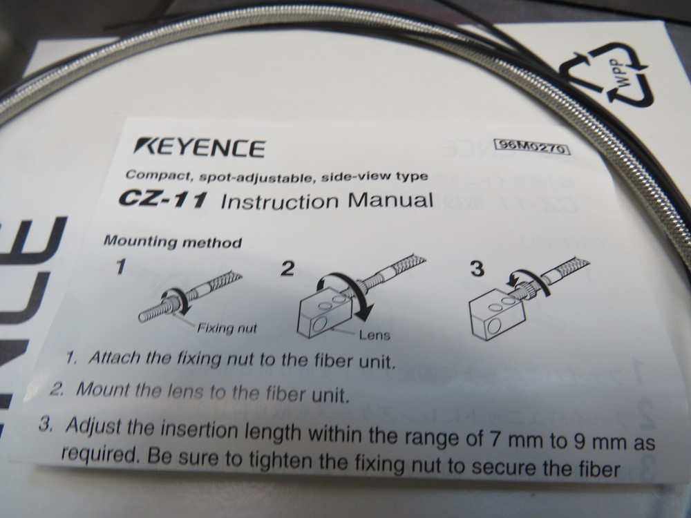 Keyence CZ-11 Fiber Optic Sensor
