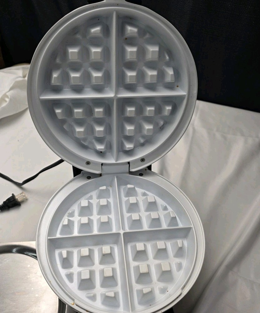 Bialetti Ceramic Coated Rotating Belgian Waffle Maker WORKS - Model TSK-2901BW