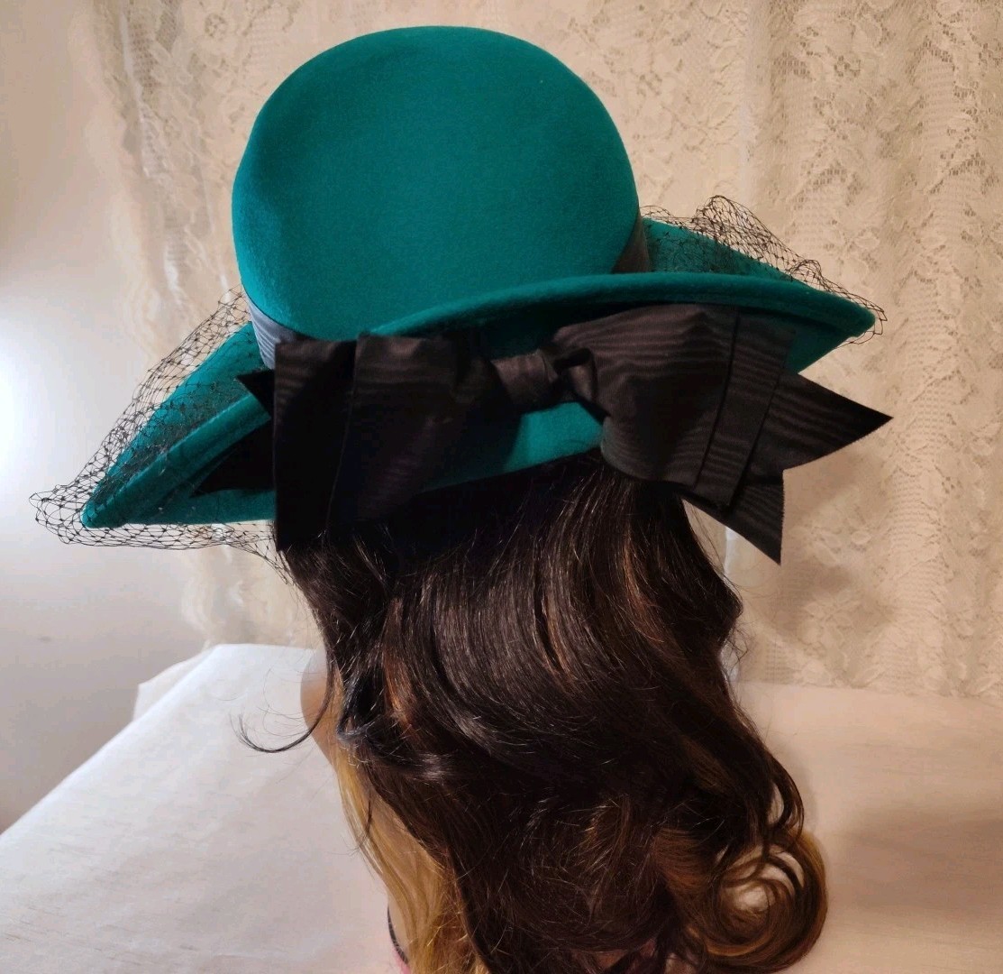 Vintage Geo.W. Bollman Women's Felt Hat With Veil 100% Wool Green with Black