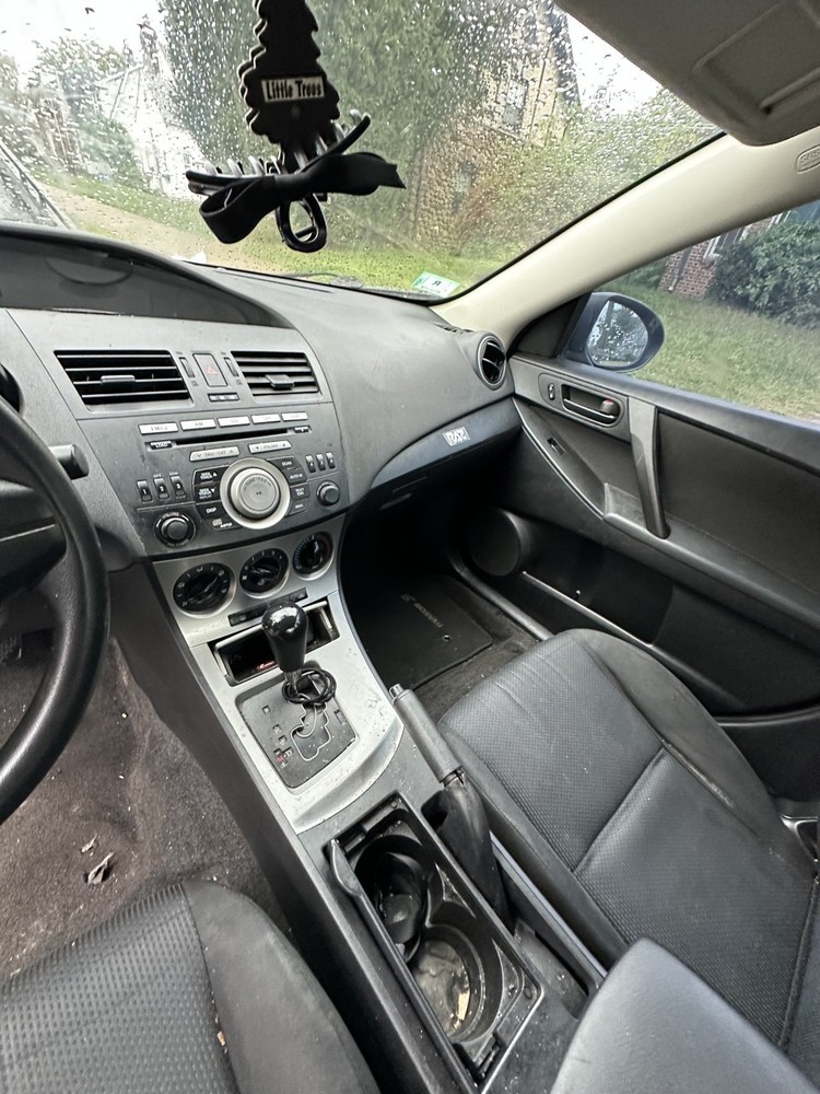 Used Fuse Box Engine fits: 2011 Mazda 3 Grade A