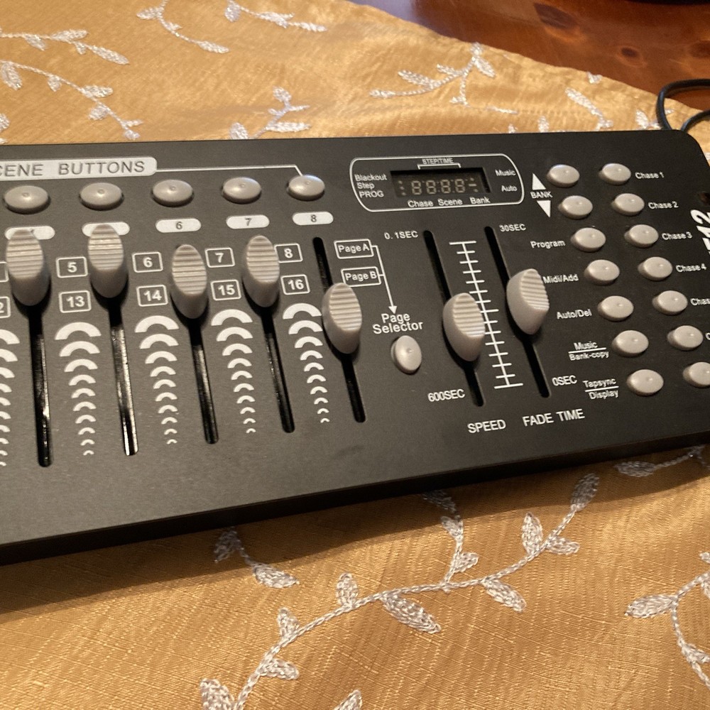 192 Channel DMX512 Controller Professional Lighting Console