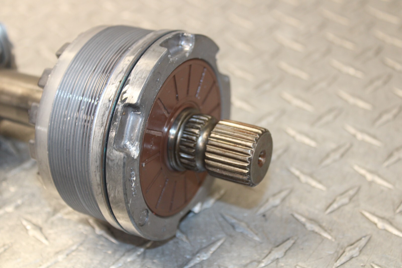 21 / 24 Polaris RZR Pro XP XP4 Turbo S Transmission Gear Case Pinion Gear Shaft