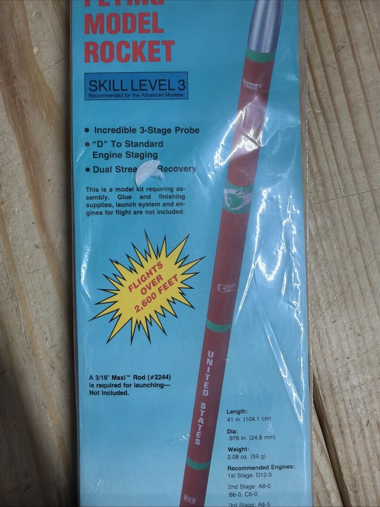 Estes Comanche 3 #1382 3 stage model rocket NEW/SEALED