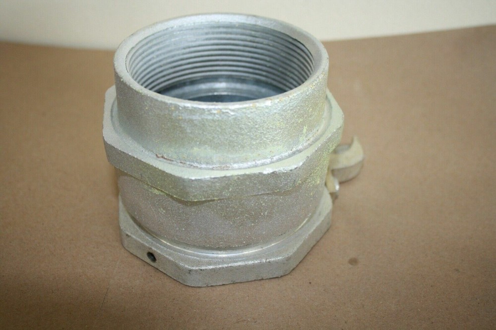 CROUSE HINDS LTR300G GROUNDING TYPE COMBINATION COUPLING SIZE 3