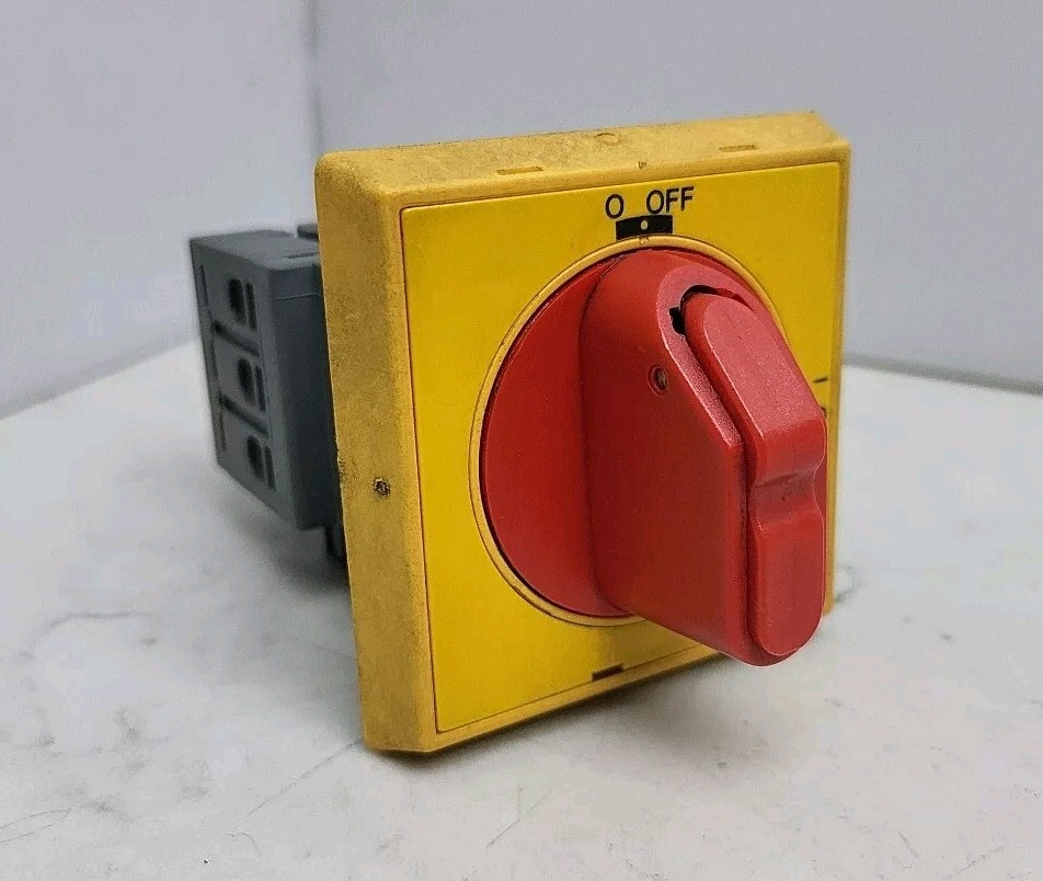 ABB Selector Switch Lockable Bussmann CDNF25A3D Disconnect Switch CDAUX Contact