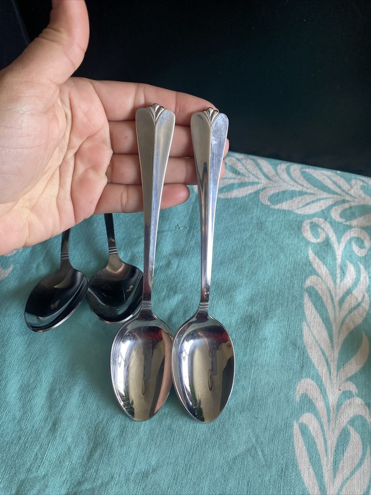 4 Pcs Rogers Co Country Shell Dinner Spoons Stainless Flatware