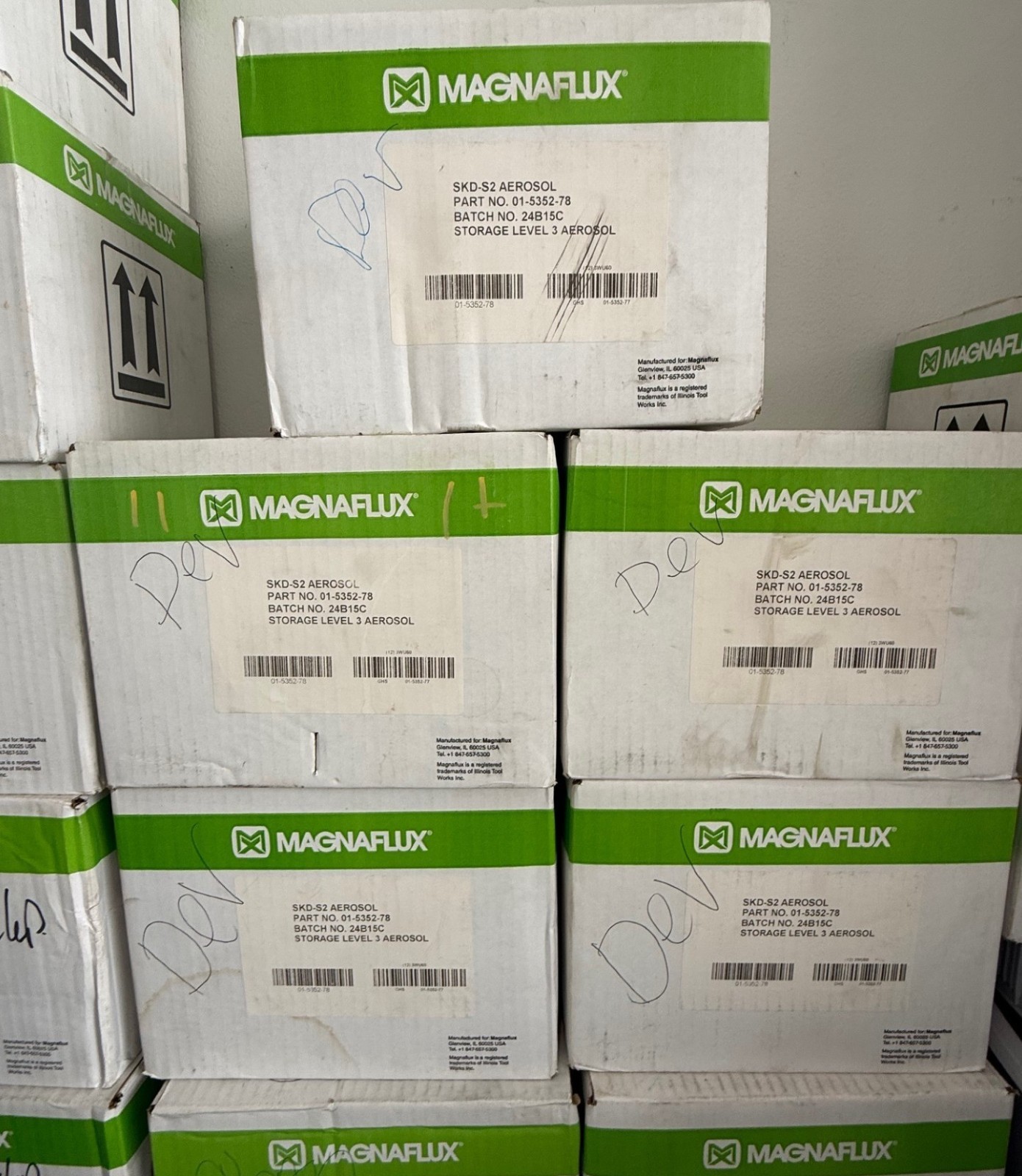 New box of 12 Magnaflux SKD-S2 Spotcheck aerosol 01-5352-78