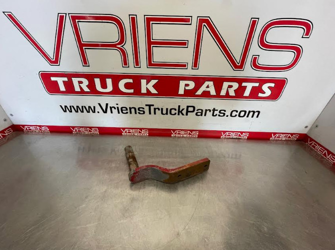 KENWORTH K282-439 HINGE-HOOD