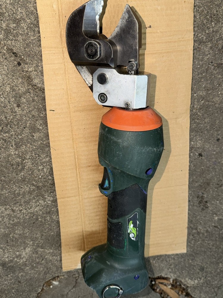 Greenlee Gator ES20X Cable Cutter 18V Tools Only