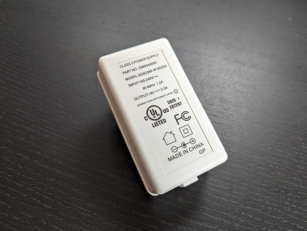 Hunter Douglas 18V DC Plug-In Transformer— Powerview