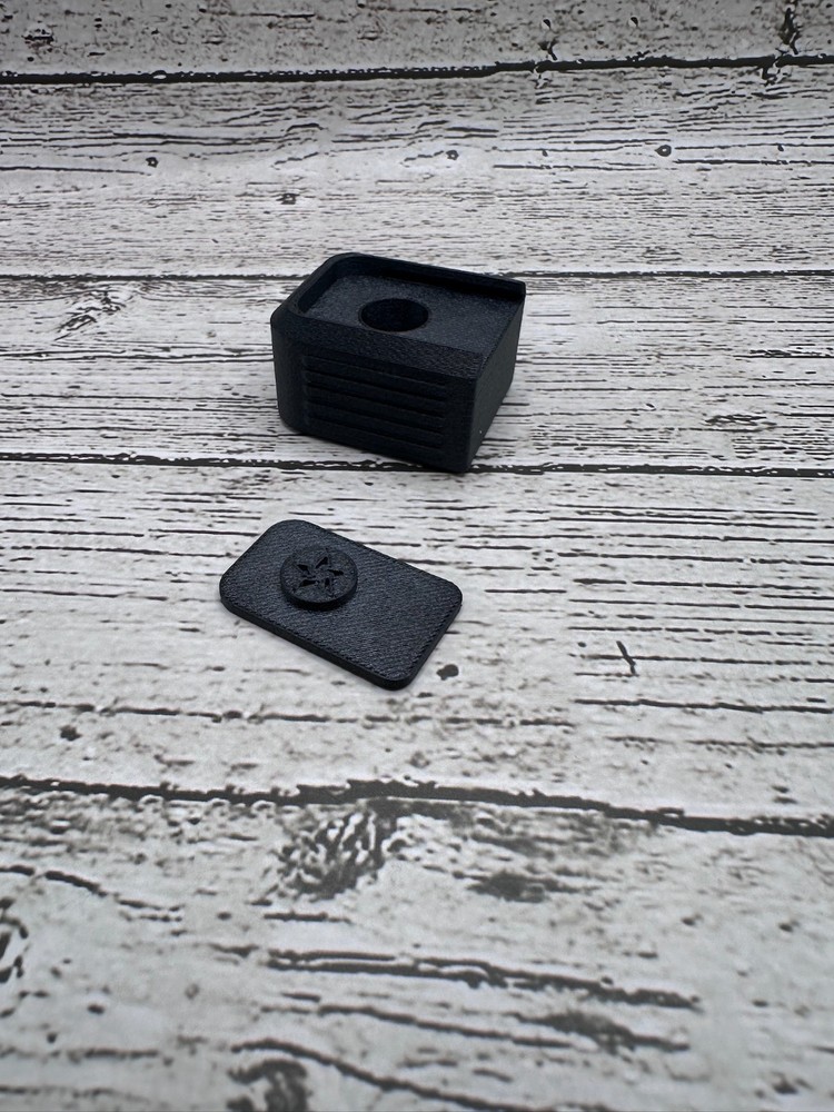 2011 Double‑Stack Mag Base Pads (2‑Pack) – PPS Carbon Fiber Polymer Grip