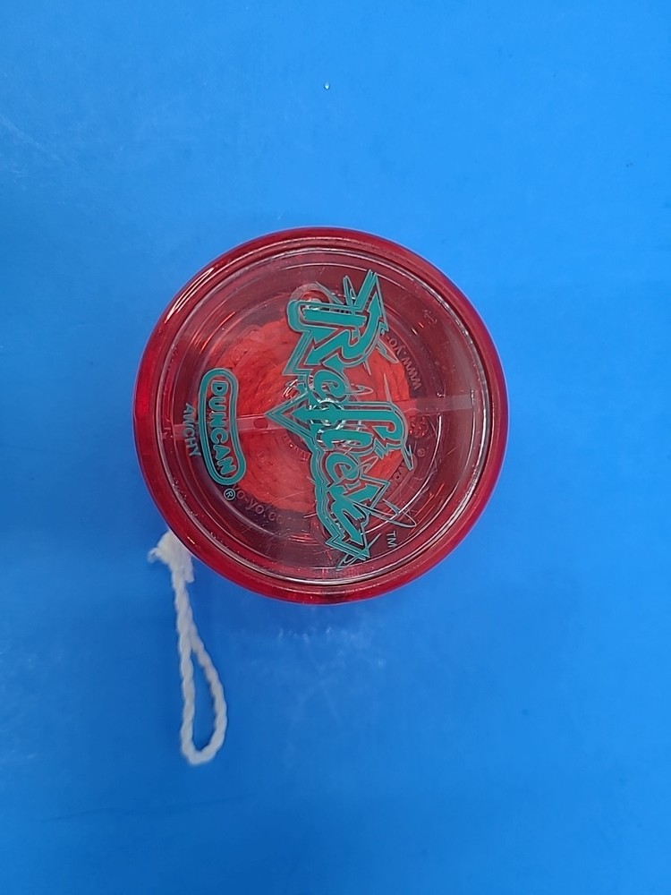 Duncan Toys Reflex Auto Return Yo-Yo, Beginner String Trick Yo-Yo, Red