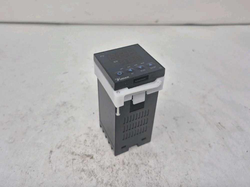 Yudian AI-208 Temperature Controller