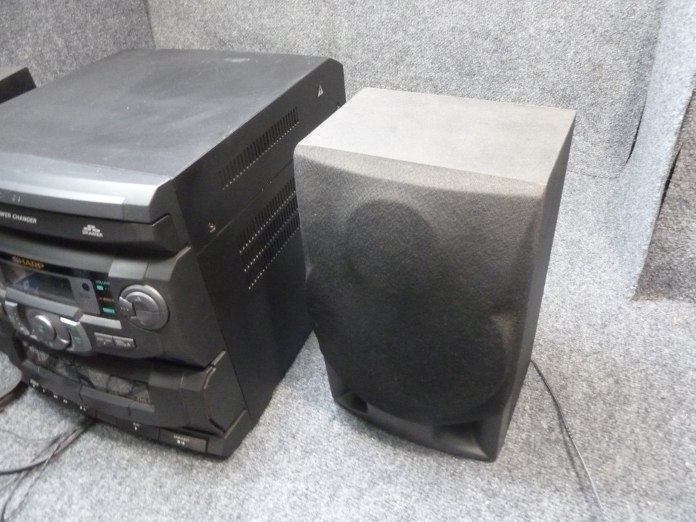 Sharp CD-C1800 Component Stereo System 3-CD Changer Dual Cassette