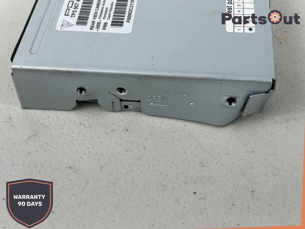 2011 - 2014 PORSCHE CAYENNE REAR VIEW BACKUP CAMERA CONTROL MODULE OEM