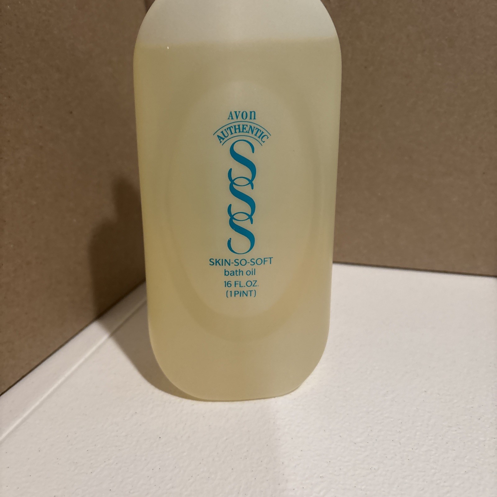 Vintage Avon Skin So Soft Original Bath Oil Bottle 16 oz Woodland Fresh 1991 NOS