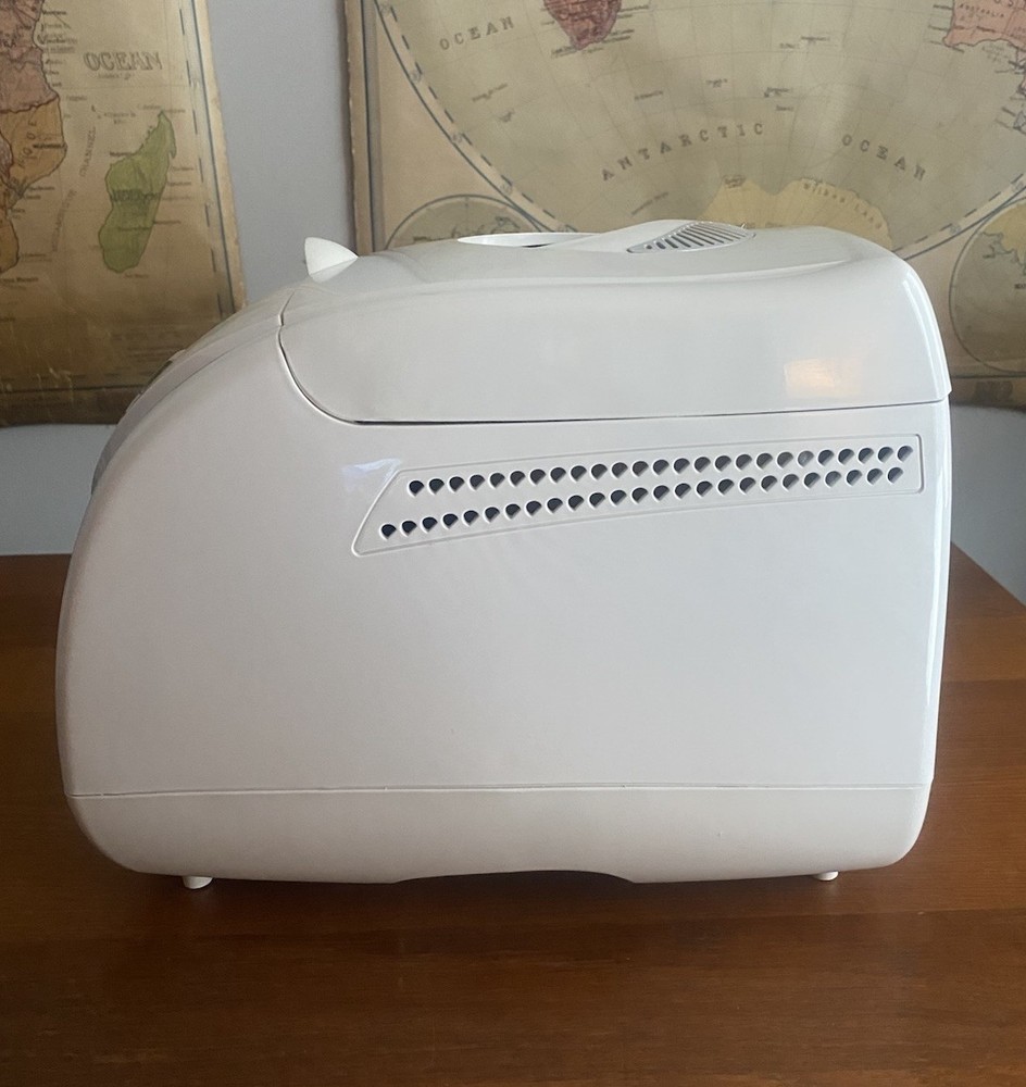 West Bend 41400 Bread Maker