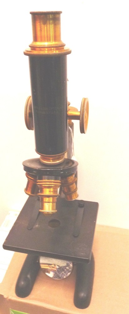 BAUSCH & LOMB  MICROSCOPE WITH LENSES      7-878