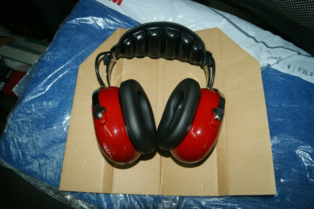 RACE ELECTRONICS AM-FM SCANNER HEADSET