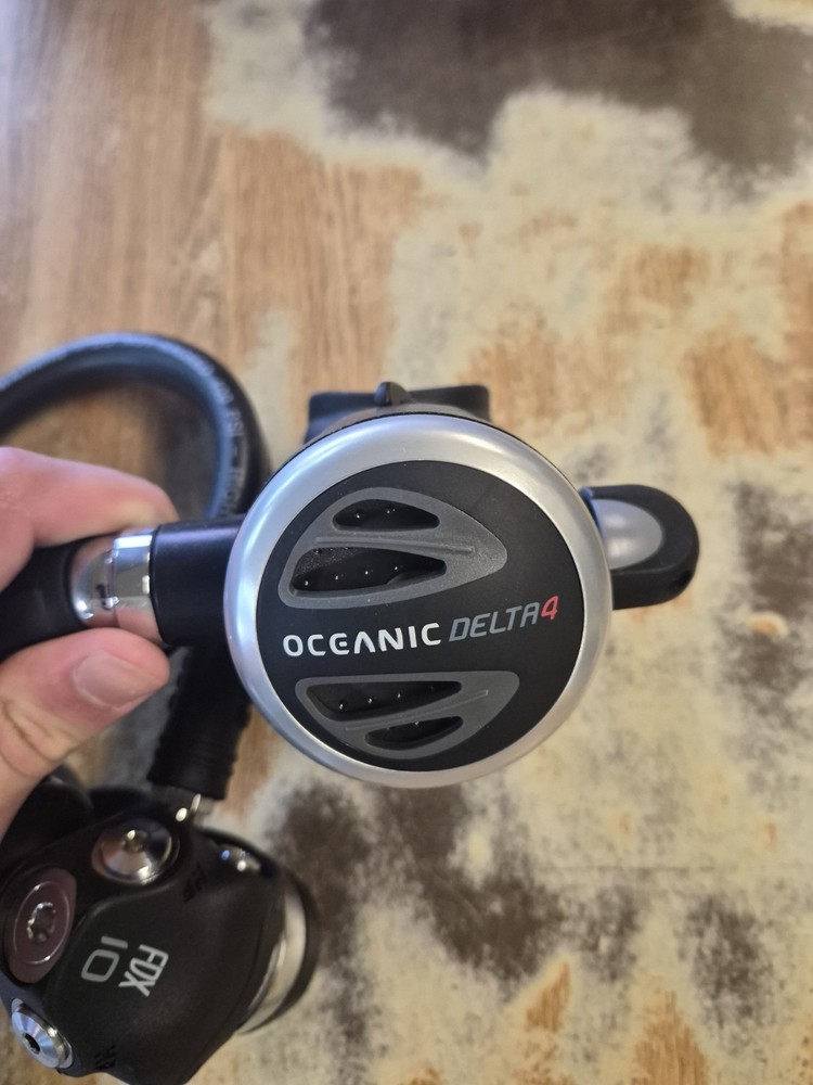 Oceanic Delta 4 FDX10