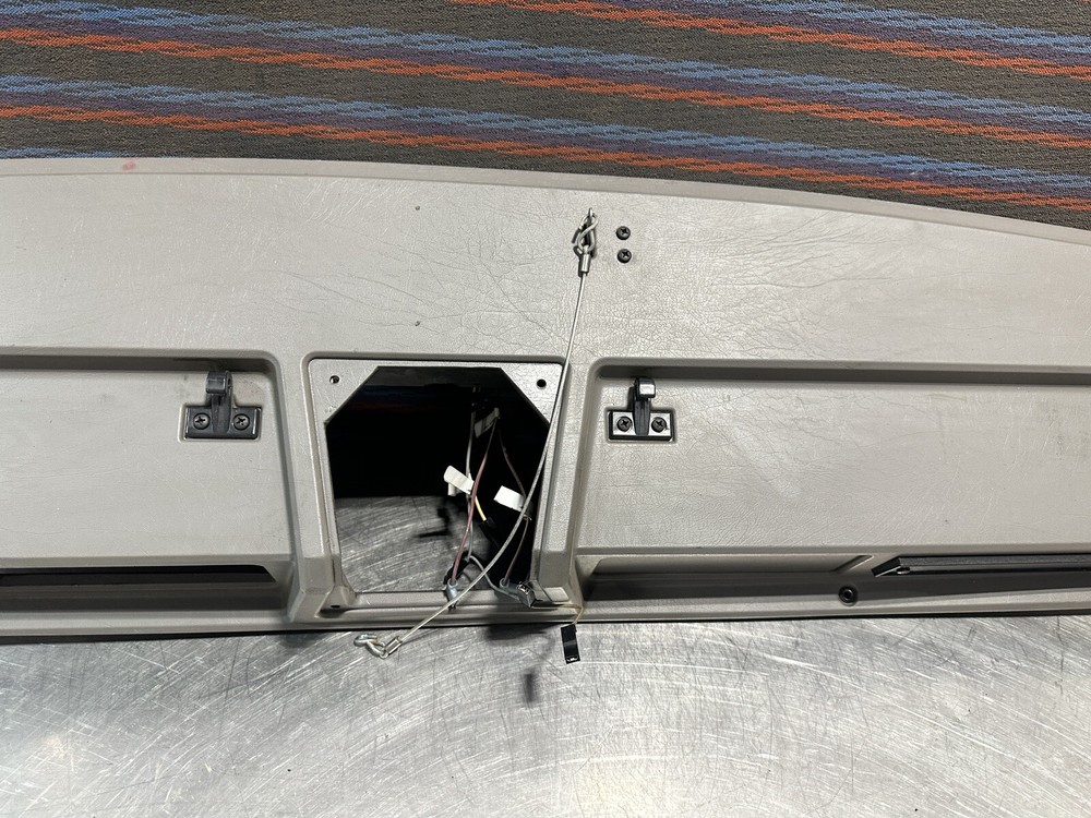 KENWORTH K367-109-5001 CONSOLE-WINDSHIELD UPPER DKSLT