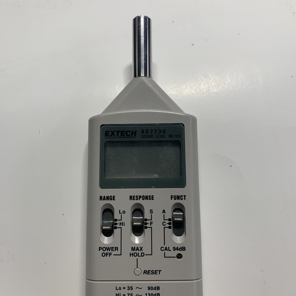 Extech Instruments 407736 Sound Level Meter with case **Pre-Owned**
