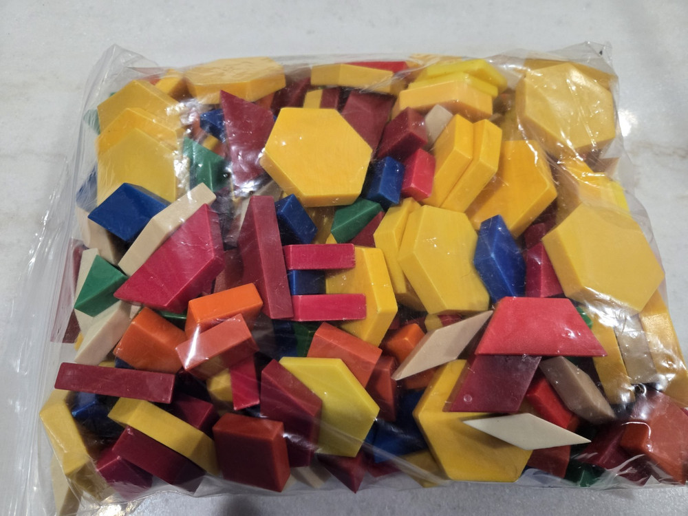 Math Manipulatives Plastic Tangram Pattern Blocks... 229 Pieces!