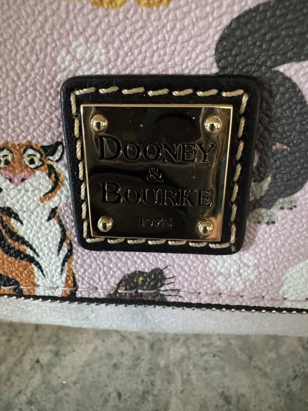 Dooney & Bourke Disney Cats Foldover Crossbody Bag 2019 NWT Beautiful Brand New