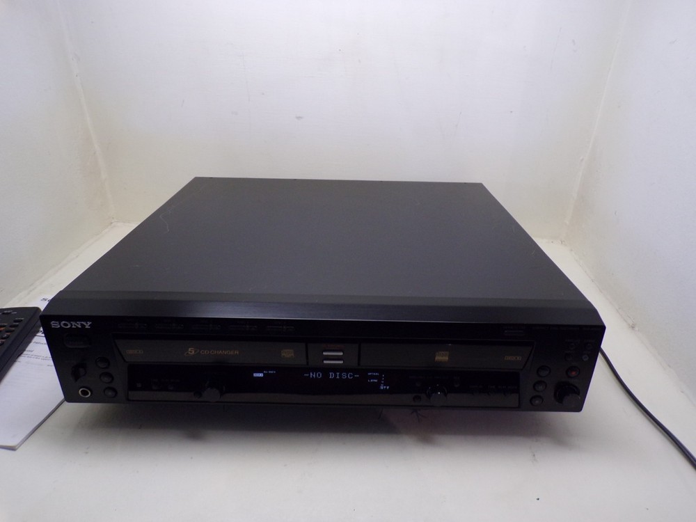 Sony RCD-W50C CD Changer