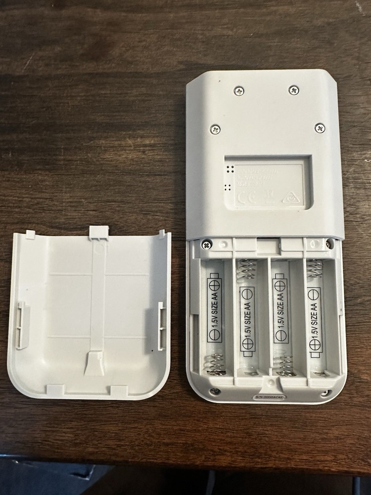 SimpliSafe Home Security System Keypad Remote White Model SSKP3