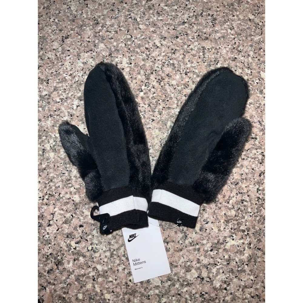 Nike Women’s Mittens