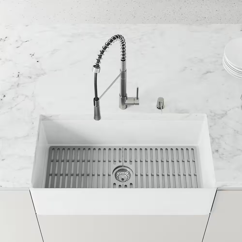 Kitchen Sink Strainer in Chrome