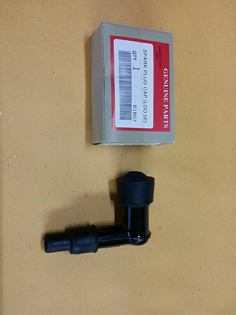 HONDA SPARK PLUG CAP FOR C70 CL70 CT70 CT90 S90 Z50 SL70 S65 CL90 CL100 CB (#66)