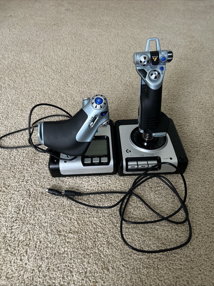 Logitech X52 HOTAS￼￼