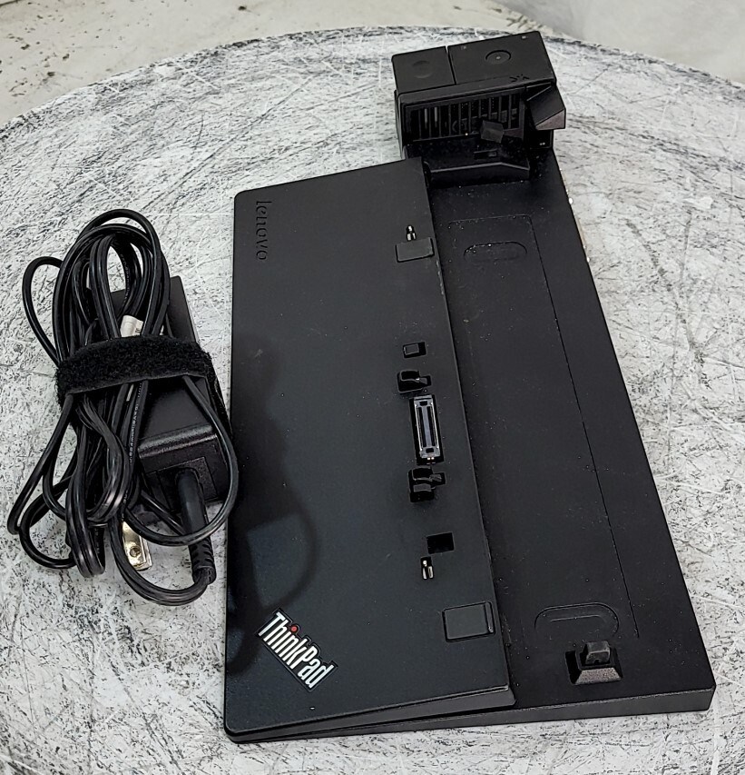 Lenovo 40A2 Laptop Docking Station SEE NOTES