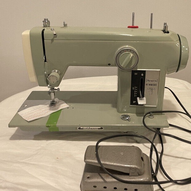 VINTAGE Sears Kenmore Sewing Machine 158.130
