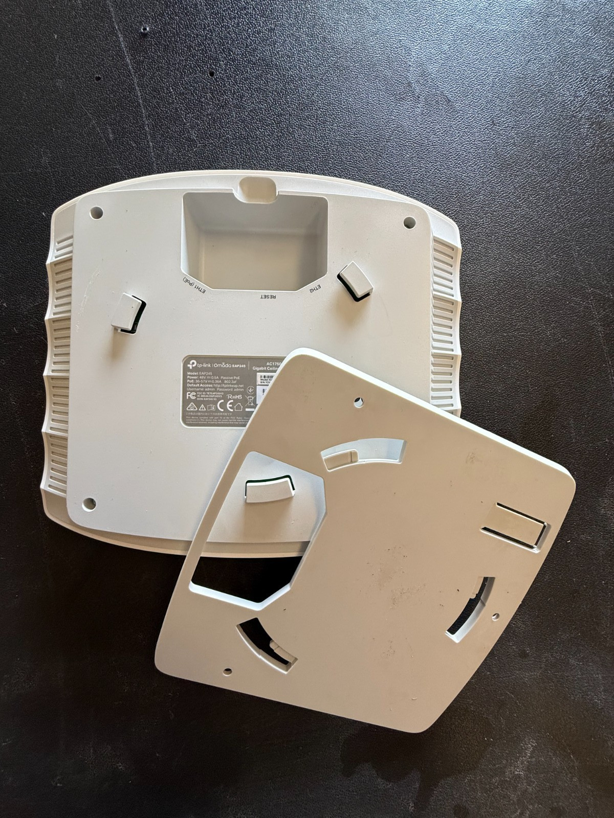 TP-LINK AC1750 Wireless Dual Band Gigabit Access Point - White (EAP245 V3)