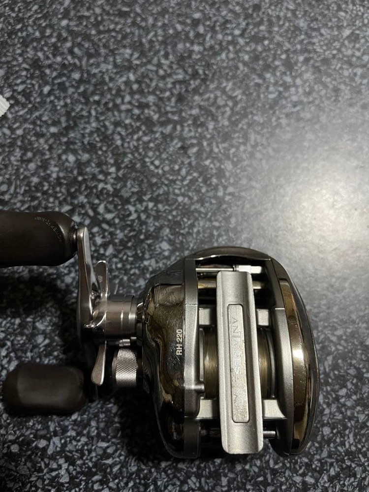 First Generation Antares RH220 Bait Reel